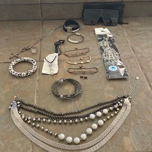 Accessories costume jewelry cocktail jewelry